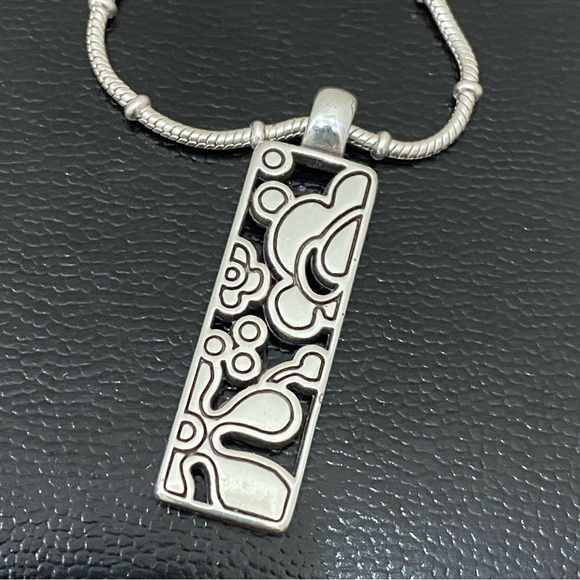 Retired BRIGHTON “Spring Hill” Black/Cream Enameled Flowers Pendant Necklace - Picture 10 of 15